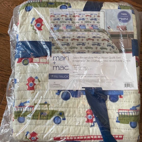 NWT 2pcs reversible microfiber Quilt Set Twin - Picture 3 of 3